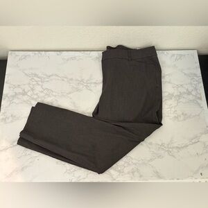 Old Navy Women's Mid Rise Gray Pixie Pants Size 18 Stretch Flat Front Crop​